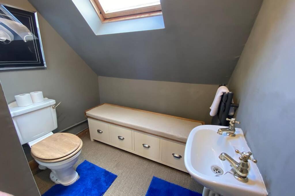 Appartamento The Old Manor Coach House Cirencester Esterno foto