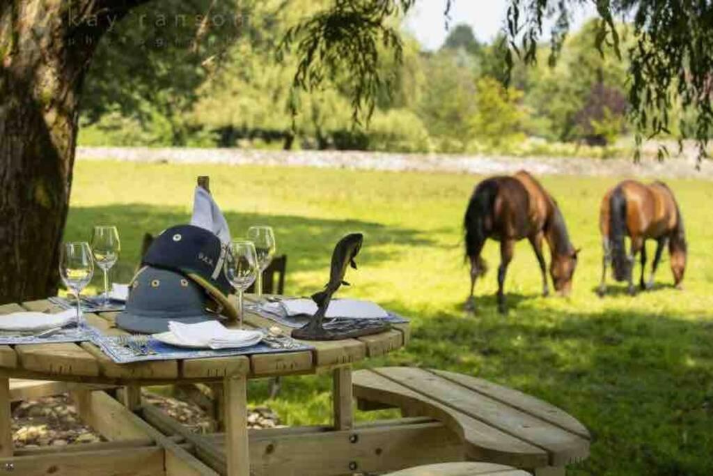 Appartamento The Old Manor Coach House Cirencester Esterno foto